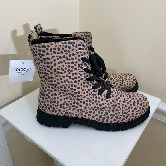 NWT Arizona Queen Combat Boots Animal print, size 7 - Picture 2 of 11